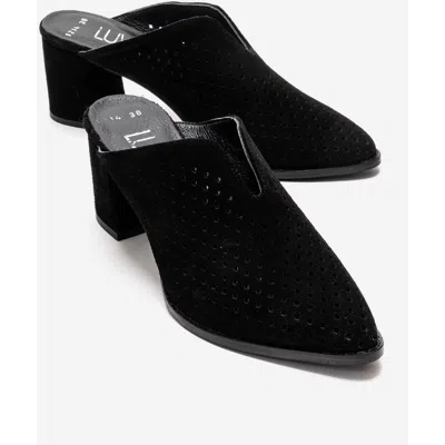 Forever & Always Shoes Toen Leather Block Heel Mule In Black