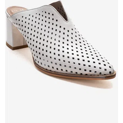Forever & Always Shoes Toen Leather Block Heel Mule In Multi