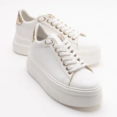 Forever & Always Shoes Violette Platform Sneakers In White