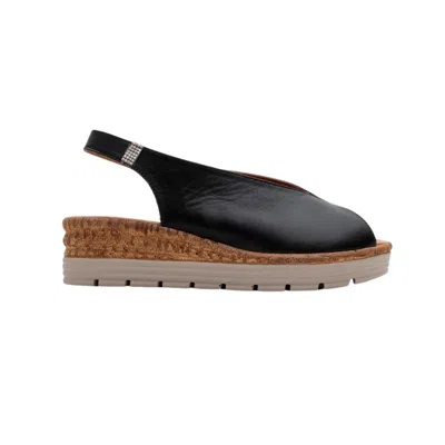 Forever & Always Shoes Women's Blom - Black Leather Platform Sandal