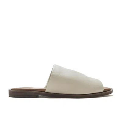 Forever & Always Shoes Women's Neutrals Clau - Beige Leather Sandal In Multi