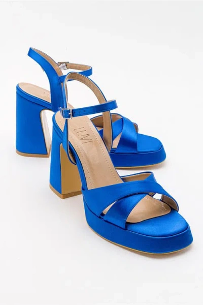 Forever & Always Shoes Yvonne Platform Sandals In Blue