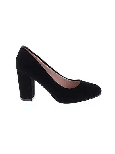 Pre-owned Forever Heels In Black
