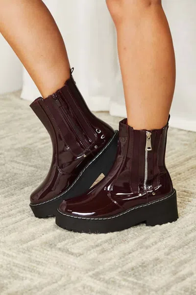 Forever Link Side Zip Platform Boots In Burgundy
