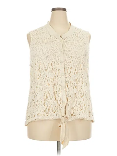 Pre-owned Forgotten Grace Sleeveless Blouse In White