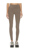 Form Core Leggings In Brown