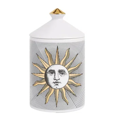 Fornasetti Immaginazione Soli Candle In White