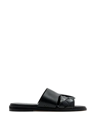 Forsa Ernesto Sandals In Black