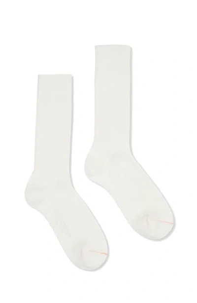 Fortela 2 Mid-length Lisle Cotton Socks In White