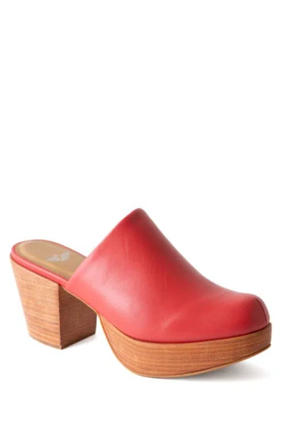 Fortress Ava Clog Mule In Coral
