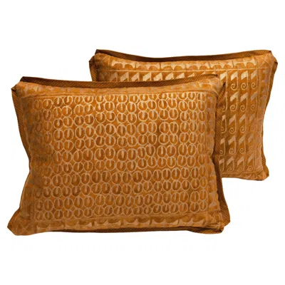 Pre-owned Fortuny Pair Of  Cushions In The Ashanti Pattern In Brown