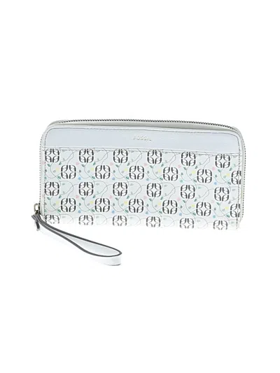 Pre-owned Fossil Wristlet In White