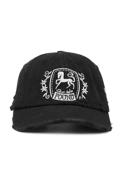 Found Logo Crest Cap In Vintage Black