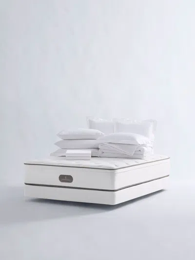 Four Seasons Hotels Limited Signature Sleep Set In White