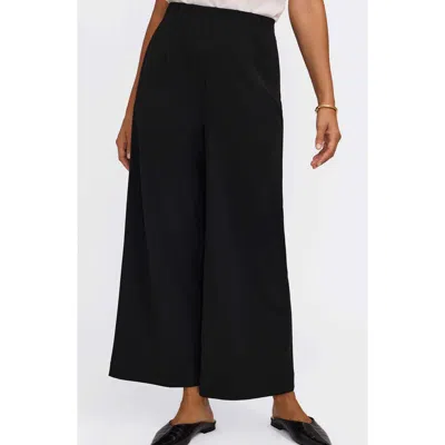 Foxcroft Arlette Wide Leg Crop Crepe Pants In Black