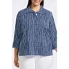 Foxcroft Sammy Crinkled Cotton Blend Top In Navy/white