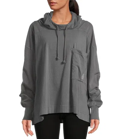 Fp Movement Hot Shot Hooded Layer In Grey