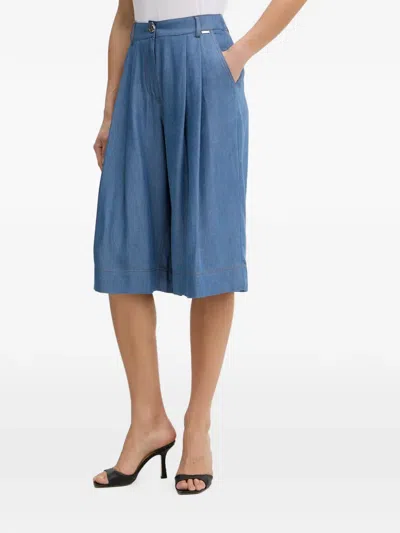 Fracomina Pleated High-waisted Shorts In Blue