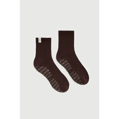 Fraise Espresso Classic Crew Grip Socks In Animal Print