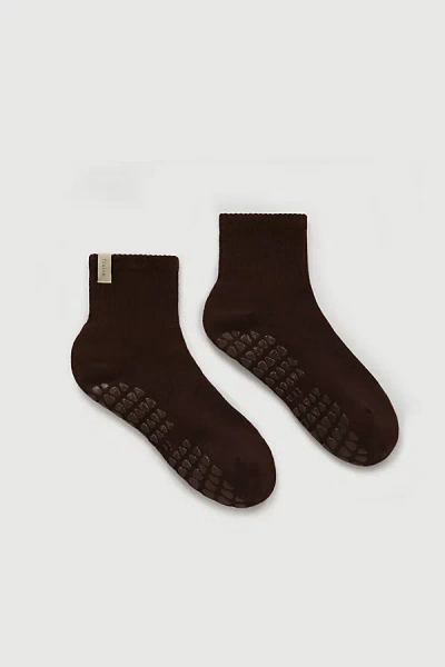 Fraise Quarter Crew Grip Sock In Espresso, Women's At Urban Outfitters In Brown