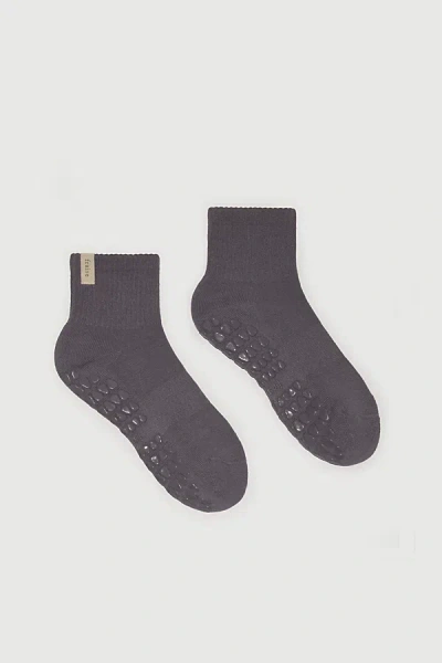 Fraise Quarter Crew Grip Sock In Mineral, Women's At Urban Outfitters In Gray