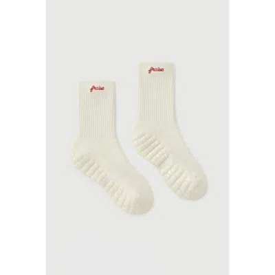 Fraise Script Grip Socks In Vanille