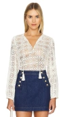 Frame Cotton Crocheted Lace Blouse In 奶油色