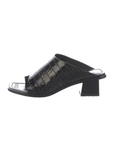 Pre-owned Frame Crocodile Mules In Black
