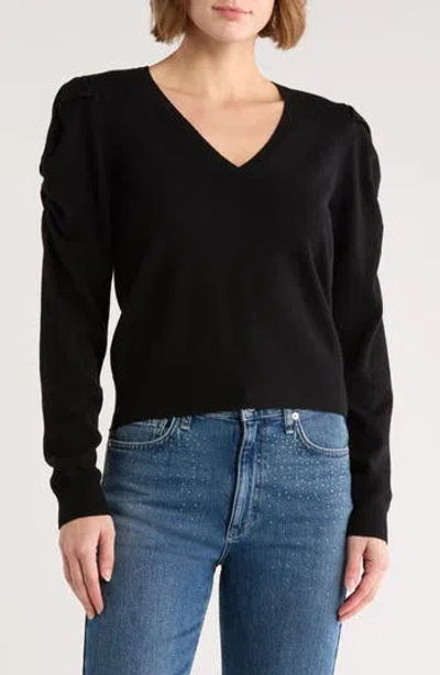Frame Frankie V-neck Wool Blend Sweater In Black