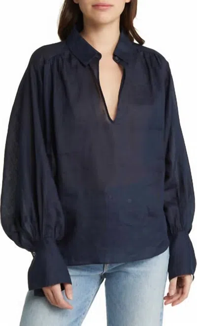 Frame Keyhole Popover Top In Navy In Blue