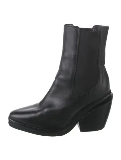 Pre-owned Frame Leather Chelsea Boots In Black