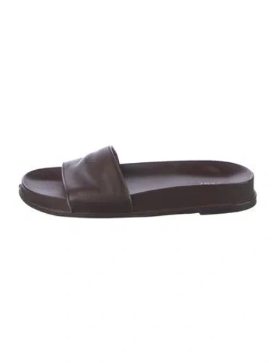 Pre-owned Frame Leather Slides In Brown