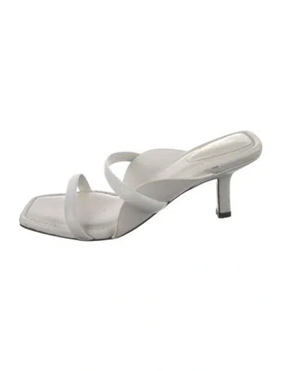 Pre-owned Frame Leather Slides In White