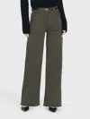 Frame Modern Pocket Pants In Rich Military In Green