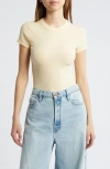 Frame Easy V-neck Tee In Canary