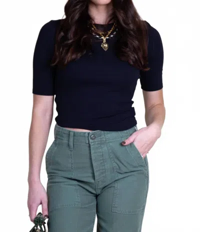 Frame Rib Crewneck Tee In Black In Blue