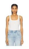 Frame Rib Scoop Neck Tank In 白色