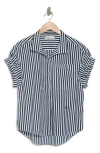 Frame Sheila Short Sleeve Organic Cotton Button-up Shirt In Navy Multi