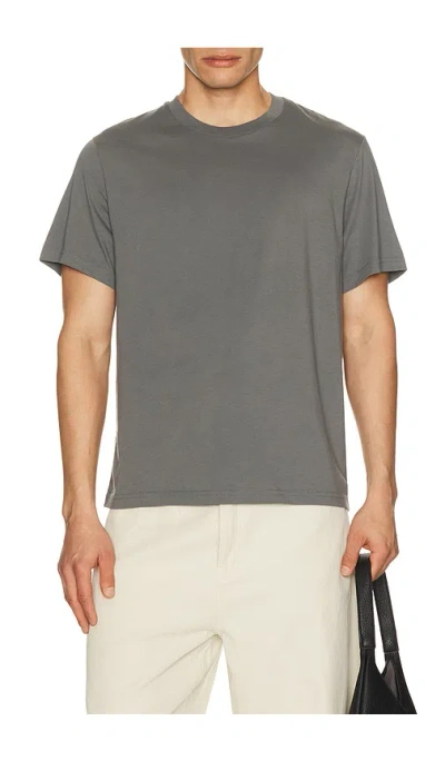 Frame Short Sleeve Light Cotton Tee In Gray