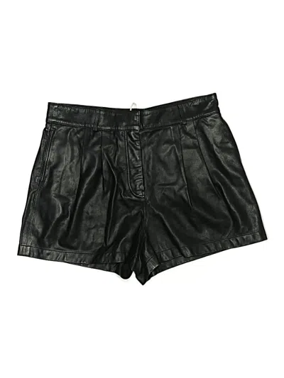 Frame Shorts In Black