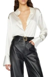 Frame The Standard Silk Button-front Shirt In Off White