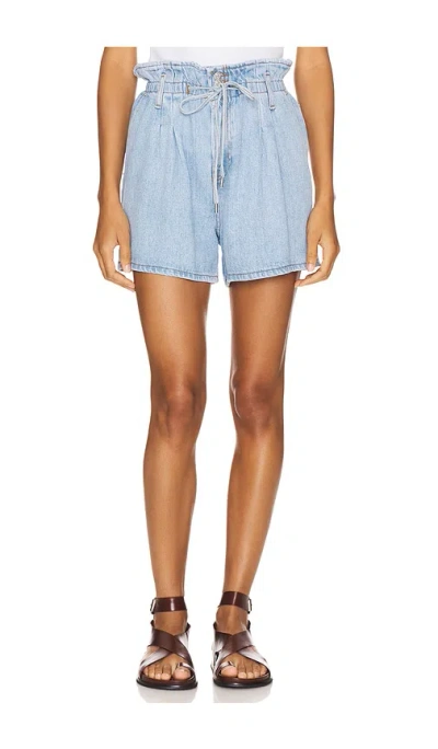 Frame Pleated Denim Shorts In Blue