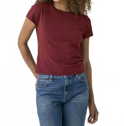 Frame The Baby Tee In Pinot In Red