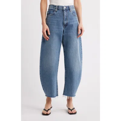 Frame The Bubble Raw Hem Crop Barrel Leg Jeans In Blue