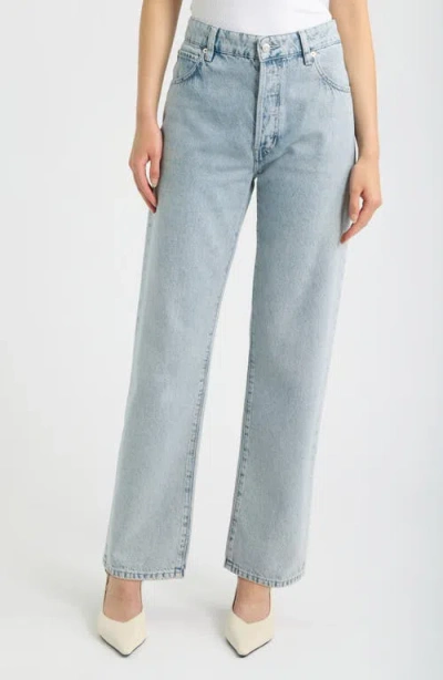 Frame The Essential Straight Leg Jeans In Blue