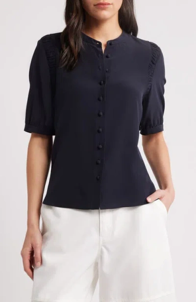 Frame The Silk Gathered Short Sleeve Button-up Shirt In Navy