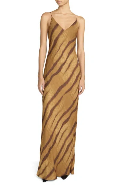Frame The Silk Slip Dress In Brown