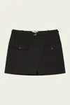 Frame The Utility Cargo Skirt In Black In Black