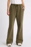 Frame Wide Leg Track Sweatpants In Surplus In Green