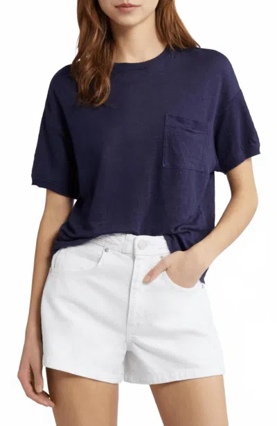 Frame Women's Pocket Crew Top In Navy In Blue